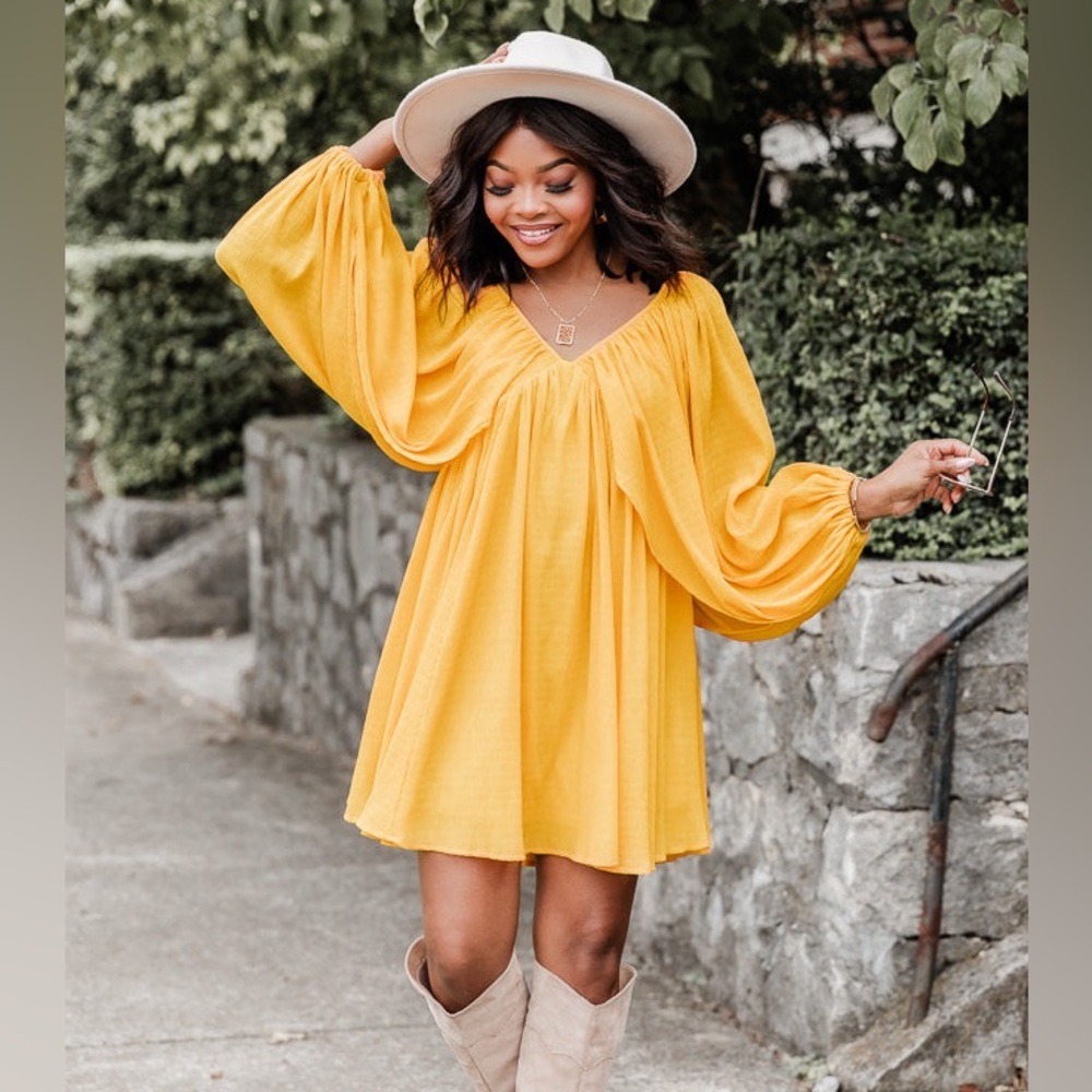Peach Love California🍑 V-Neck Tie Back Mini Dress